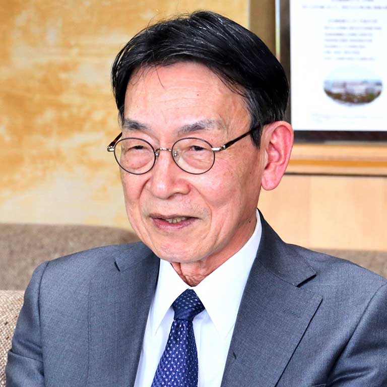 堀田知光氏