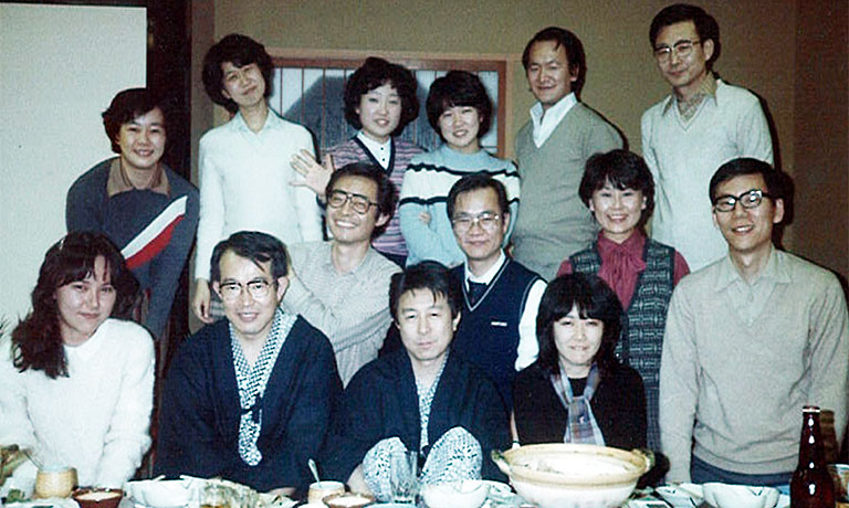 1982年 癌研究会附属病院癌化学療法科臨床部。小川一誠先生を囲んでの医局旅行